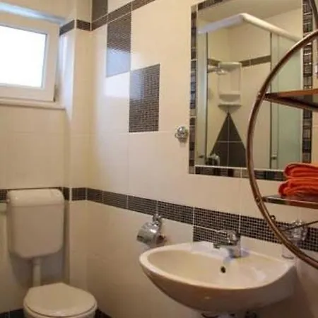 In With Sea View, Balcony, Air Conditioning, Wifi 5148-4 로고즈니차