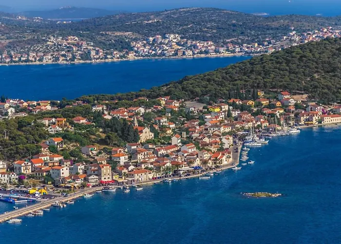 In With Sea View, Balcony, Air Conditioning, Wifi 5148-4 *